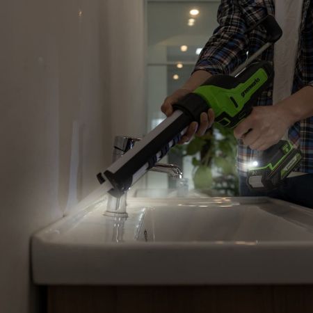 Пистолет для герметиков аккумуляторный GREENWORKS Арт.3501707, 24V, 310 мл, без АКБ и ЗУ
