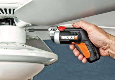 Отвертка WORX WX252 4V XTD аккумуляторная с ЗУ и набором бит (10шт)
