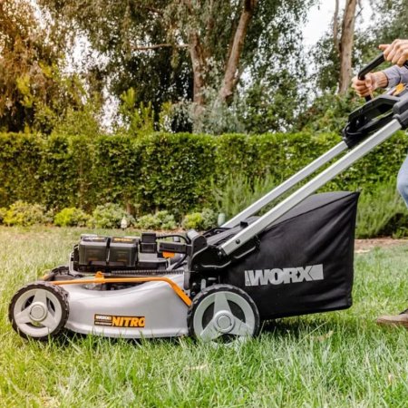Самоходная газонокосилка WORX NITRO WG761E 80V 51см аккумуляторная бесщеточная, 4Ач х4, BASECAMP 4 х1А Самоходная газонокосилка WORX NITRO WG761E 80V 51см аккумуляторная бесщеточная, 4Ач х4, BASECAMP 4 х1А