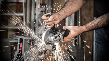 Угловая шлифмашина WORX WX712 электрическая 220V, 860Вт, 125мм, в кейсе