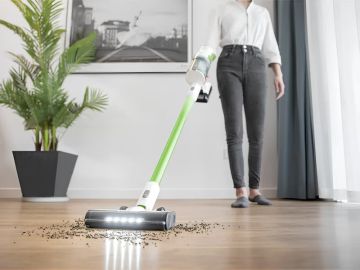 Пылесос вертикальный акк. Greenworks SV24532, 24V, б/щет, 350 Вт, 21 кПа, электрощетка, 3 насадки, LED, белый+зеленый