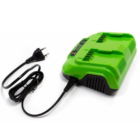Быстрое зарядное устройство на 2 слота GREENWORKS G40UC8, 40V