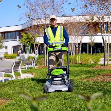 Газонокосилка аккумуляторная GREENWORKS LM221S Арт. 2519407, OPTIMUSTM, 82V, 56см, самоходная, бесщеточная, без АКБ и ЗУ