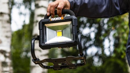 Прожектор аккумуляторный WORX WX026.9, 1500лм, 20В